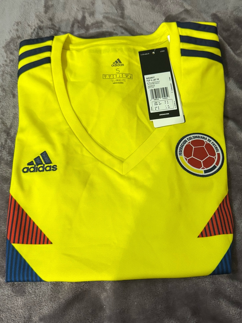 adidas Colombia 2018 Women’s Home Soccer Jersey Yellow NWT Size S